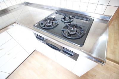 【設備】 | グレイスパイン | 3口ガスコンロ