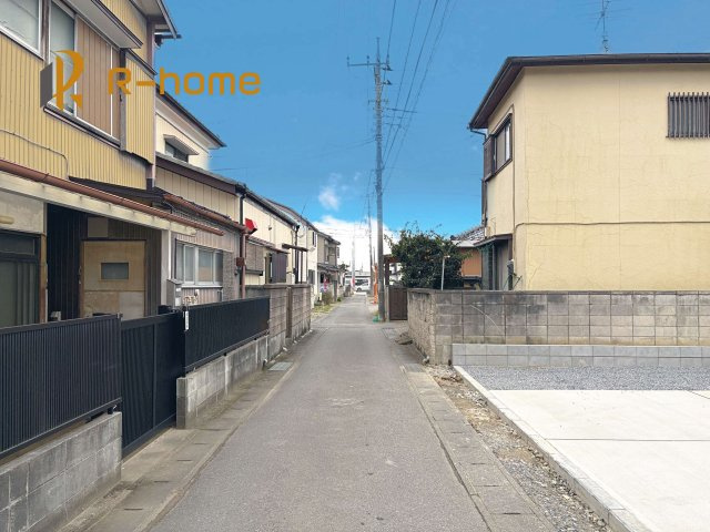 龍ケ崎市寺後1期　新築戸建て　1号棟の前面道路含む現地写真|堂々！建物完成♪実際のお部屋をご見学可能です♪
ご見学が一番の資料！お気軽にお問い合わせ下さい♪