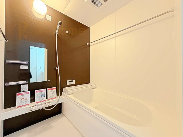 龍ケ崎市寺後1期　新築戸建て　1号棟の浴室|１坪タイプの大きなお風呂で、小さなお子様とご一緒に入浴いただける広さです！