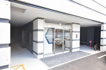 【エントランス】