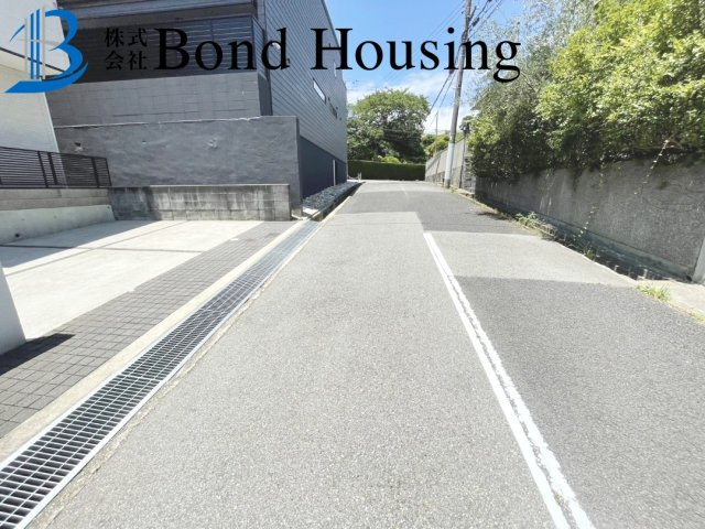 駐車並列２台　上グレードの設備　垂水区神陵台７丁目　良質戸建の周辺