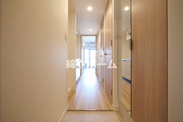 アドバンス大阪ストーリアの玄関