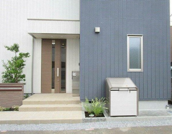 【エントランス】