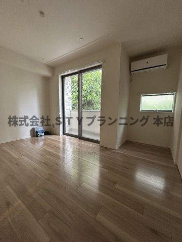仲介手数料０円！ヒルサイド見附町の居間・リビング
