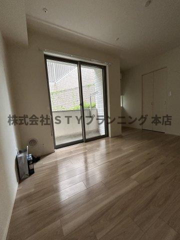 仲介手数料０円！ヒルサイド見附町の居間・リビング