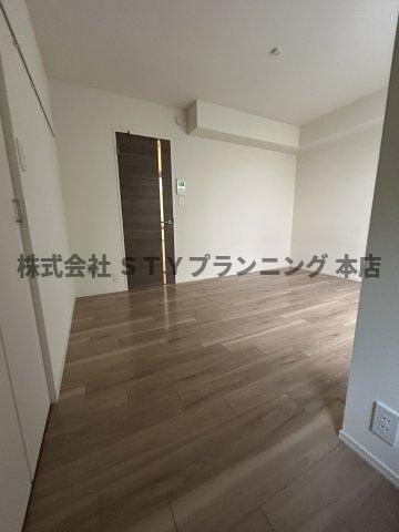 仲介手数料０円！ヒルサイド見附町の居間・リビング