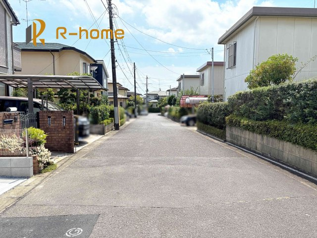 龍ケ崎市松葉4期　新築戸建て　1号棟の前面道路含む現地写真|堂々！建物完成♪実際のお部屋をご見学可能です♪
ご見学が一番の資料！お気軽にお問い合わせ下さい♪