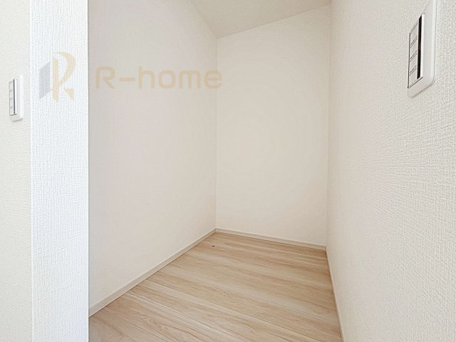 龍ケ崎市松葉4期　新築戸建て　1号棟の収納|人気のウォークインクローゼット！アウター類はもちろん、季節ものや寝具も収納できます！