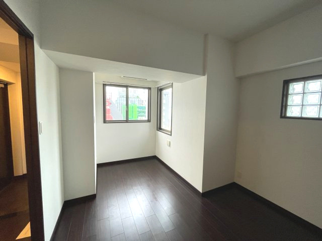 エスレジデンス淀屋橋の洋室