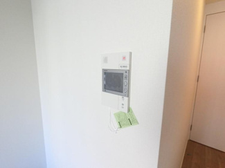 【セキュリティ】 | レオンコンフォート難波南Ⅱ | モニター付きインターホンです