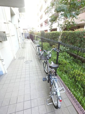【その他共用部分】 | 静和マンション | 自転車置場スペースがあります