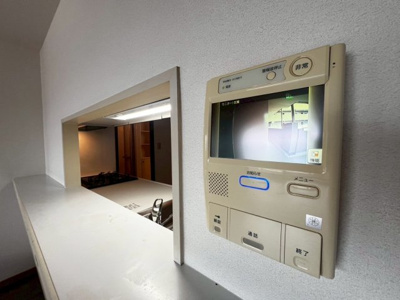 【その他】 | 和泉中央パークホームズ | 業務スーパーまで徒歩６分♪ローソンまで徒歩３分♪スギ薬局まで徒歩５分♪ミリオンタウンまで徒歩１０分♪エコールいずみまで徒歩１３分♪お買い物に便利な立地ですね♪