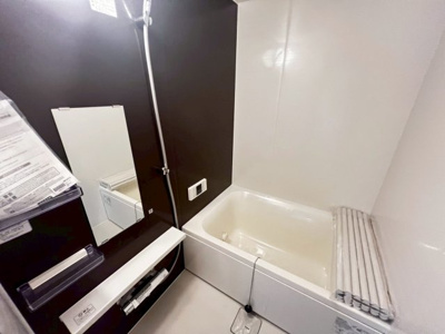 【浴室】 | 和泉中央パークホームズ | 【ユニットバス新調】綺麗なお風呂で一日の疲れをゆっくり癒やしてくださいね♪