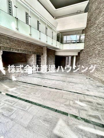 フォレステージュ江坂公園のエントランス