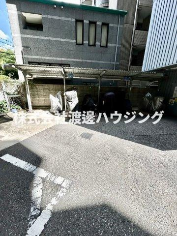 フォレステージュ江坂公園のその他共用部分|バイク置場