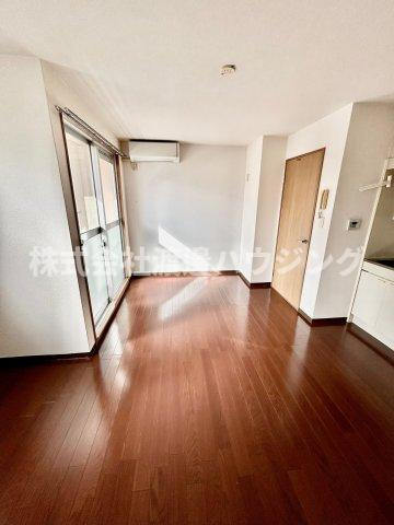 アベニュー高城の居間・リビング