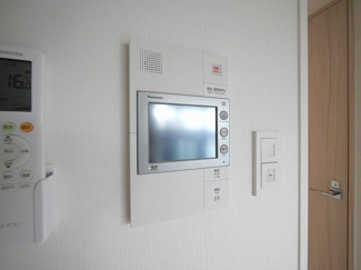 【セキュリティ】 | S-RESIDENCE難波大国町Deux | モニター付きインターホンです