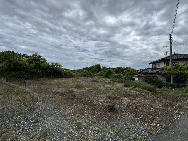 ‐三丁目不動産-　熊谷市野原　更地の外観