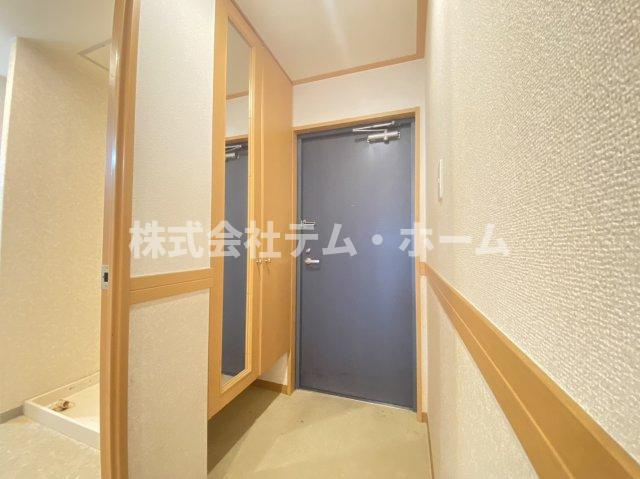 【玄関】 | グラデュール | 同タイプの別部屋写真です。