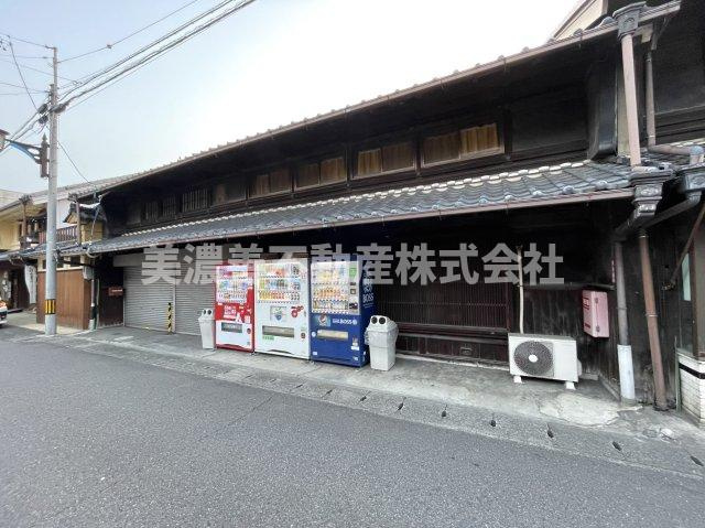 ６５２５２　羽島郡笠松町下本町中古戸建ての外観