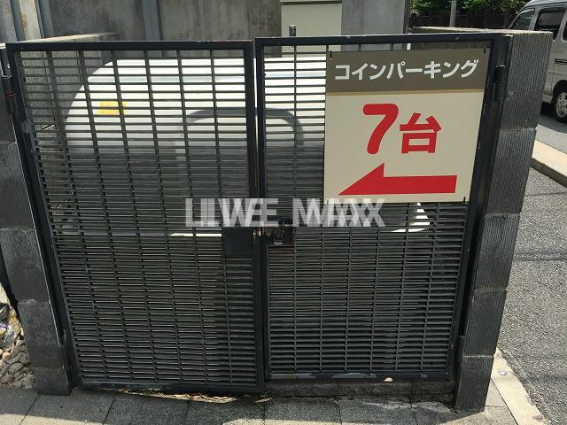 敷地内ゴミ捨て場 