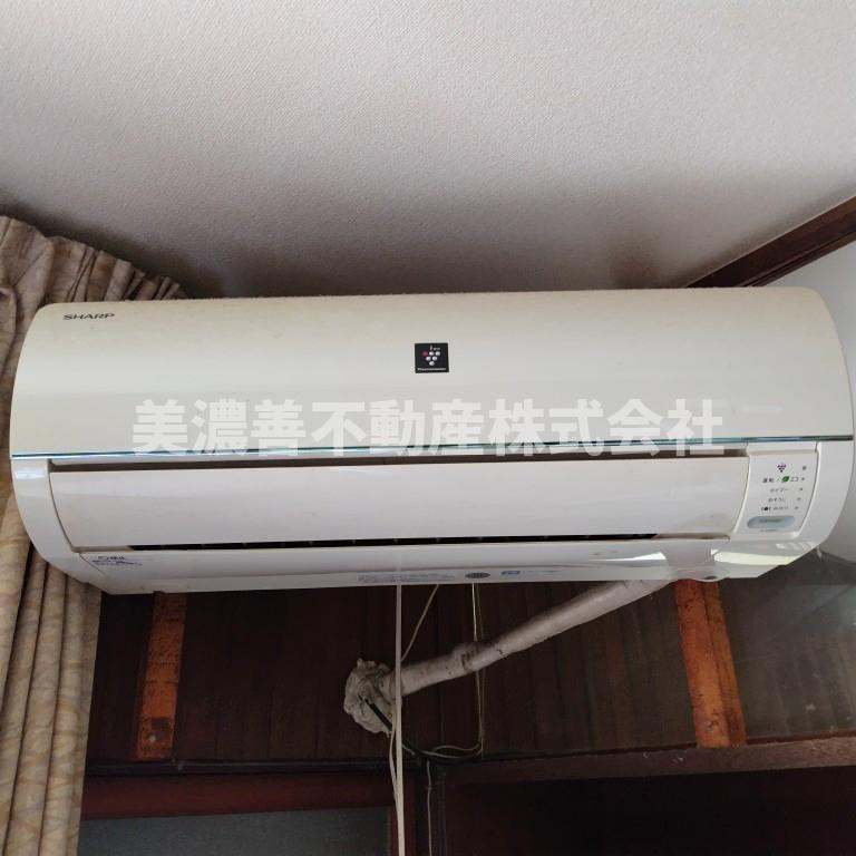 ６５１９１　岐阜市鷺山中古戸建ての冷暖房・空調設備