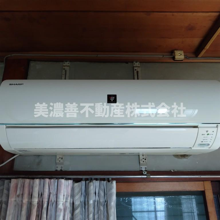 ６５１９１　岐阜市鷺山中古戸建ての冷暖房・空調設備