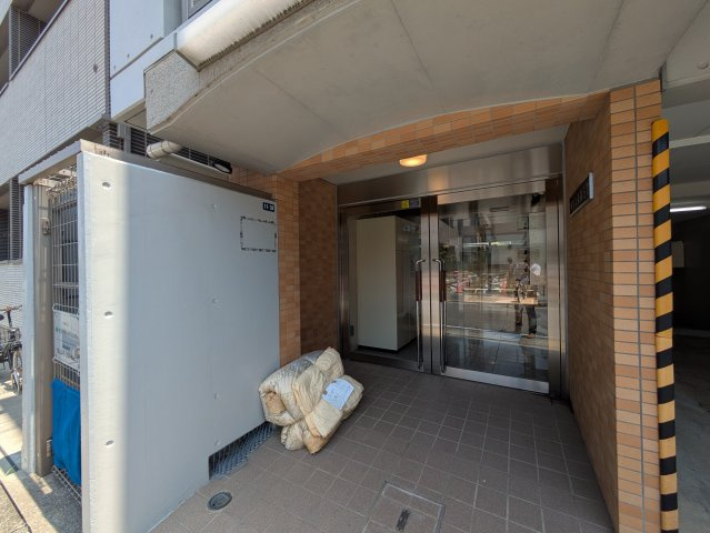 メゾン東陽日吉のエントランス