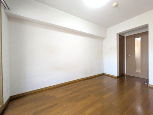 メゾン東陽日吉の洋室