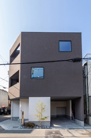 【外観】 | 城東区鴫野西５丁目新築戸建 | 鴫野小学校徒歩7分！風通しの良い南西角地。広々18.4帖LDK