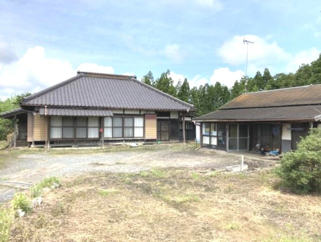 成田市桜田　古民家中古戸建の外観|敷地合計6,423.36㎡内（宅地318.8坪）（山林原野1,624.2坪）築年数1951年以年（不明）