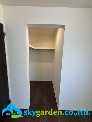 平塚市入野　新築戸建　全6棟4号棟の収納