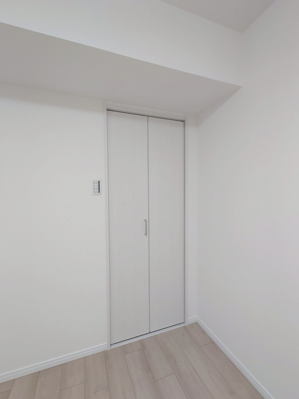 ◆令和７年６月室内リフォーム完了◆京阪「清水五条」駅徒歩１２分◆シャトー清水の洋室|洋室　ウォークインクローゼット