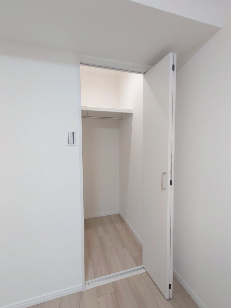 ◆令和７年６月室内リフォーム完了◆京阪「清水五条」駅徒歩１２分◆シャトー清水の洋室|洋室　ウォークインクローゼット