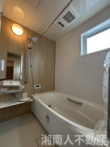 茅ヶ崎市美住町　新築戸建の浴室|落ち着いた空間のお風呂です