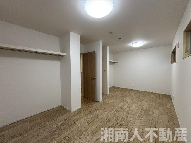 茅ヶ崎市美住町　新築戸建の洋室|スタンダードな洋室です