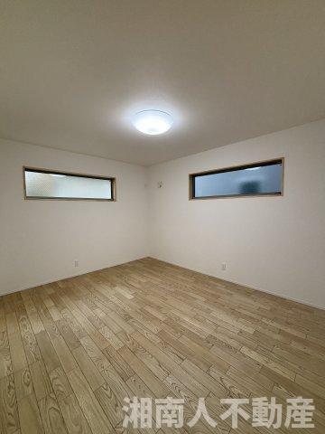 茅ヶ崎市美住町　新築戸建の洋室|きれいな洋室です