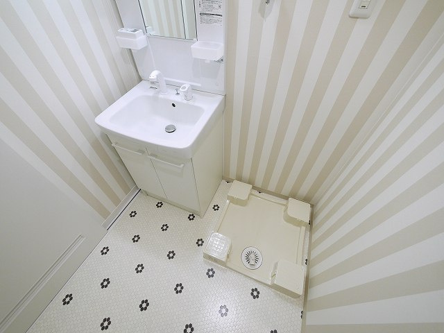 OMマンション東生駒の設備|室内に洗濯機がおけます