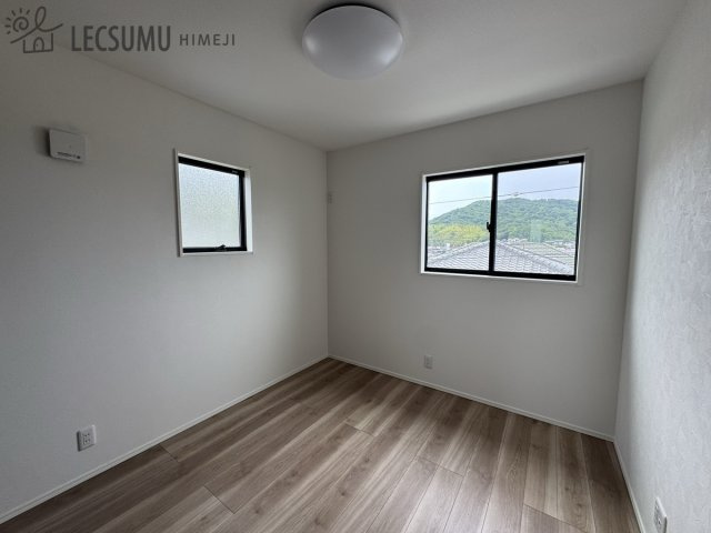 揖保郡太子町東出/中古戸建の子供部屋