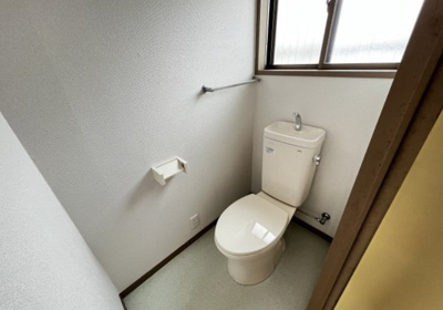 【トイレ】 | 岩戸5丁目 中古戸建4LDK