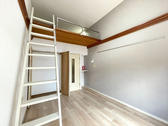 越谷市北越谷３丁目のアパートの寝室