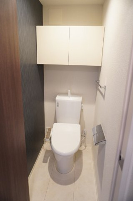 【トイレ】 | メゾンフルール | 温水洗浄暖房便座　収納棚