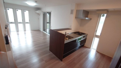 【キッチン】 | メゾンフルール | システムカウンターキッチン　三口コンロ　グリル付き