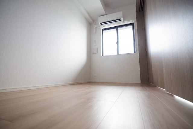 CREST TAPP平安通の寝室