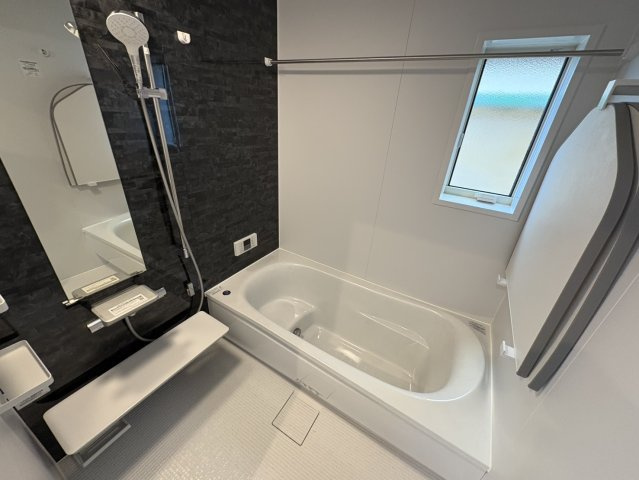 明石市大久保町大窪新築戸建の浴室