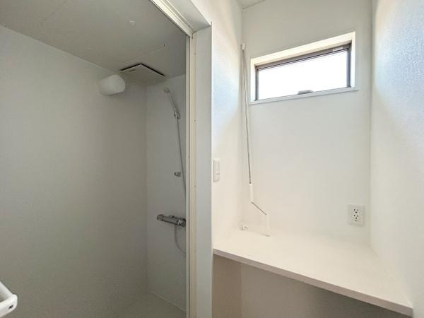 SR久原中央1号の独立洗面台