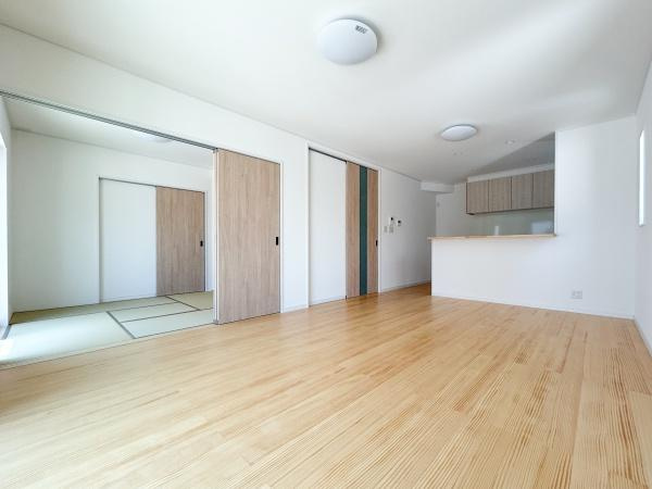 SR久原中央1号の居間・リビング