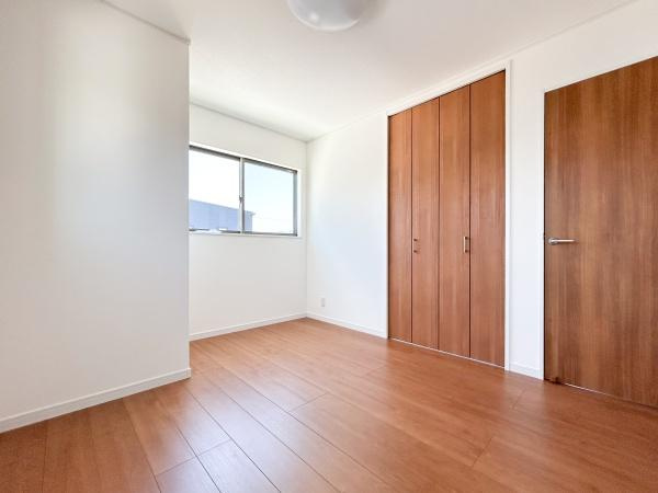 SR久原中央2号の洋室