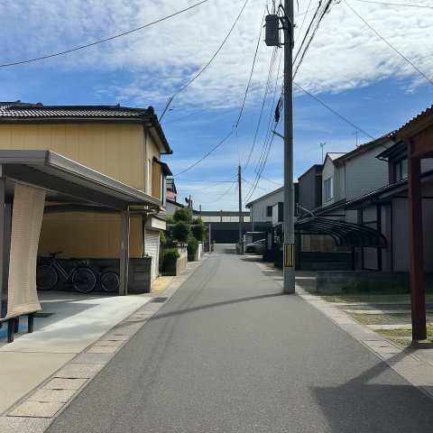 中央区姥ケ山2丁目　土地の前面道路含む現地写真|前面道路は新潟市道です