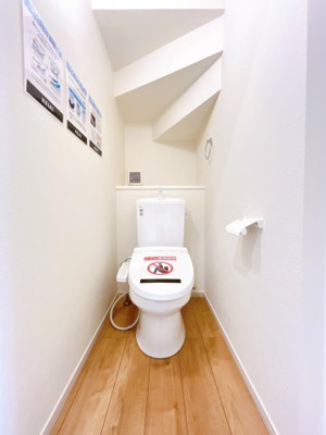 【トイレ】 | 高崎市下之城町　新築住宅 | 清潔感にあふれた空間と機能的な洗浄装置。毎日何度も使う場所だから快適に。便利に。